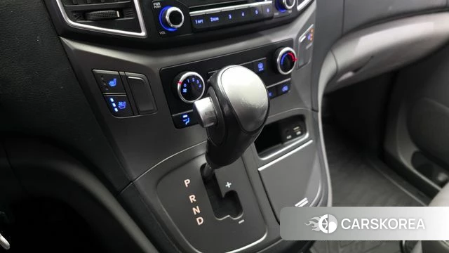 Hyundai The New Grand Starex id 3795852 из Кореи 19