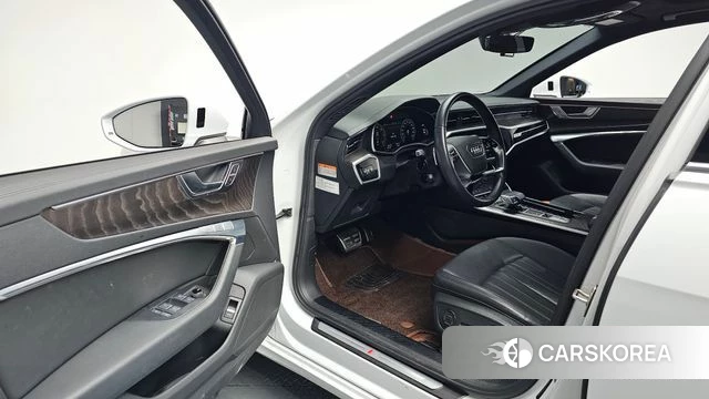 Audi A6 (C8) id 4355638 из Кореи 32