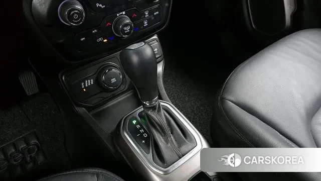 Jeep Renegade id 3367085 из Кореи 19