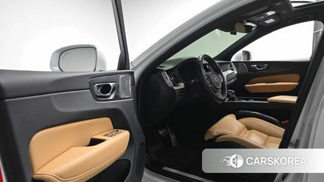 Volvo XC60 second Generation id 4698335 из Кореи 33