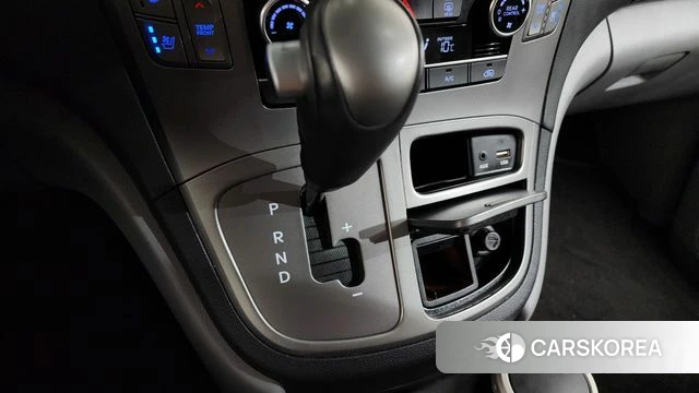 Hyundai The New Grand Starex id 3916970 из Кореи 19