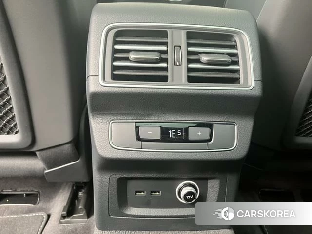 Audi Q5L id 4198928 из Китая 10