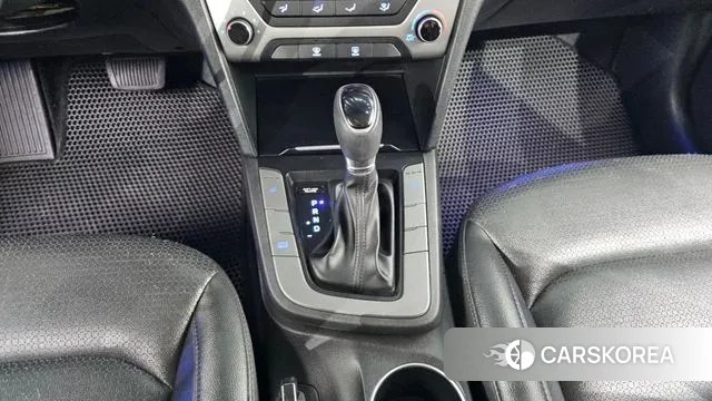 Hyundai Avante AD id 3742683 из Кореи 19