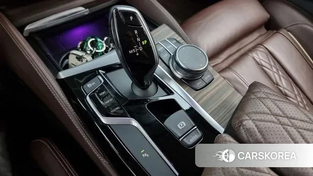 BMW 5 Series (G30) id 3013178 из Кореи 19