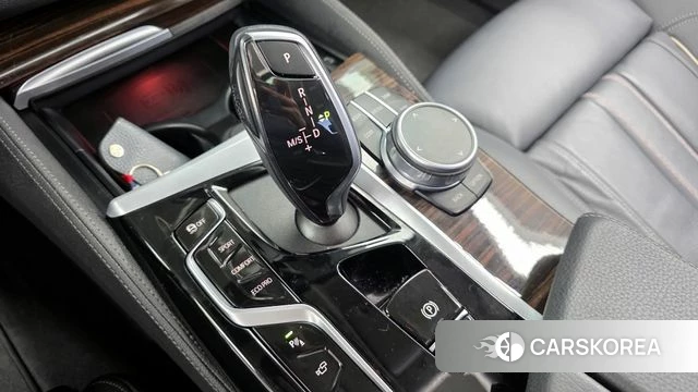 BMW 5 Series (G30) id 3833387 из Кореи 19