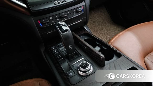 Maserati Ghibli id 3917030 из Кореи 19