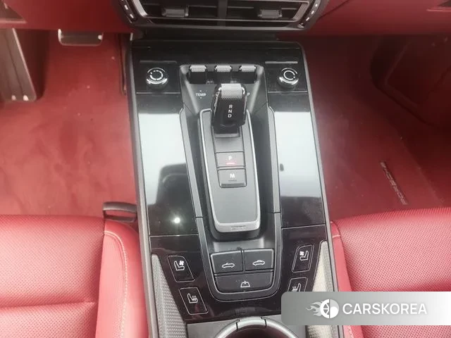 Porsche 911(992) id 3508018 из Кореи 19