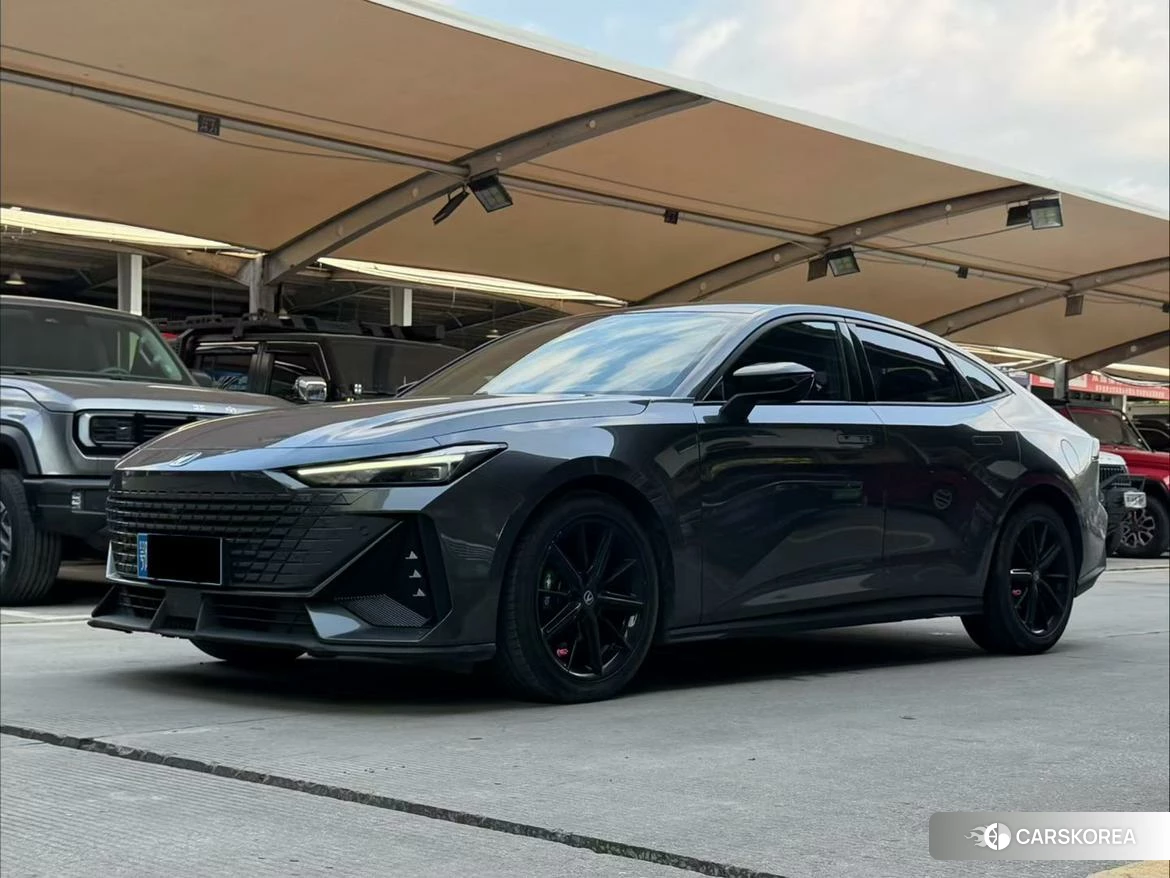 Chang'an UNI-V id 4461200 из Китая 9