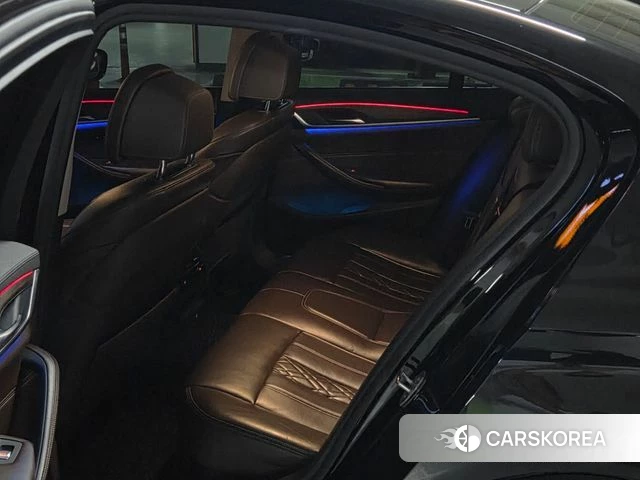 BMW 5 Series (G30) id 4188111 из Кореи 18