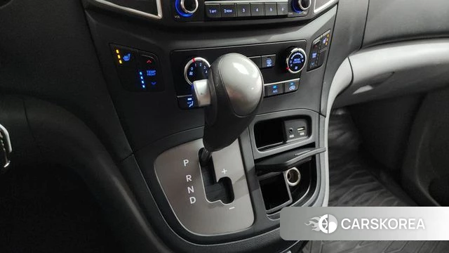 Hyundai The New Grand Starex id 4642917 из Кореи 29