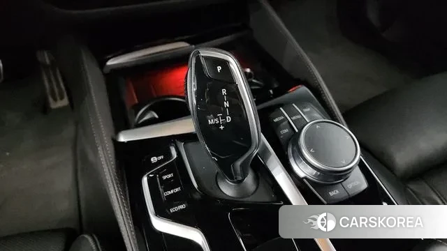 BMW 5 Series (G30) id 3192443 из Кореи 19