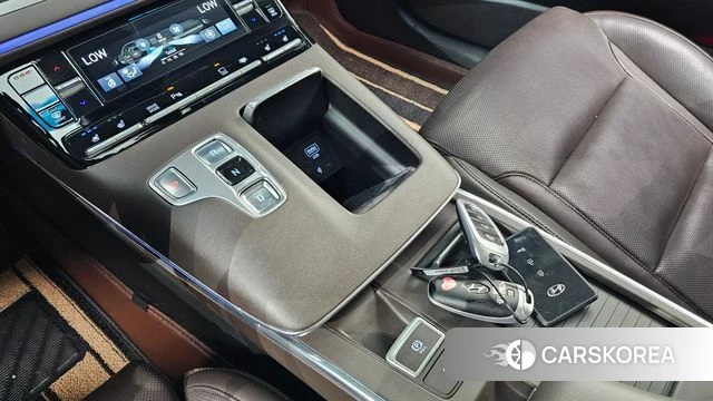 Hyundai The New Grandeur IG id 4196349 из Кореи 19