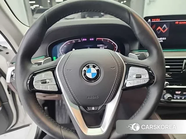 BMW 5 Series (G30) id 3031824 из Кореи 19