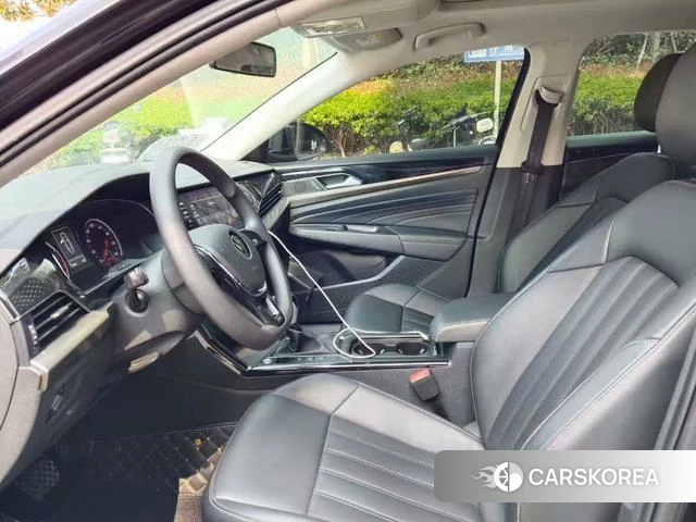 Volkswagen Passat id 4240920 из Китая 9