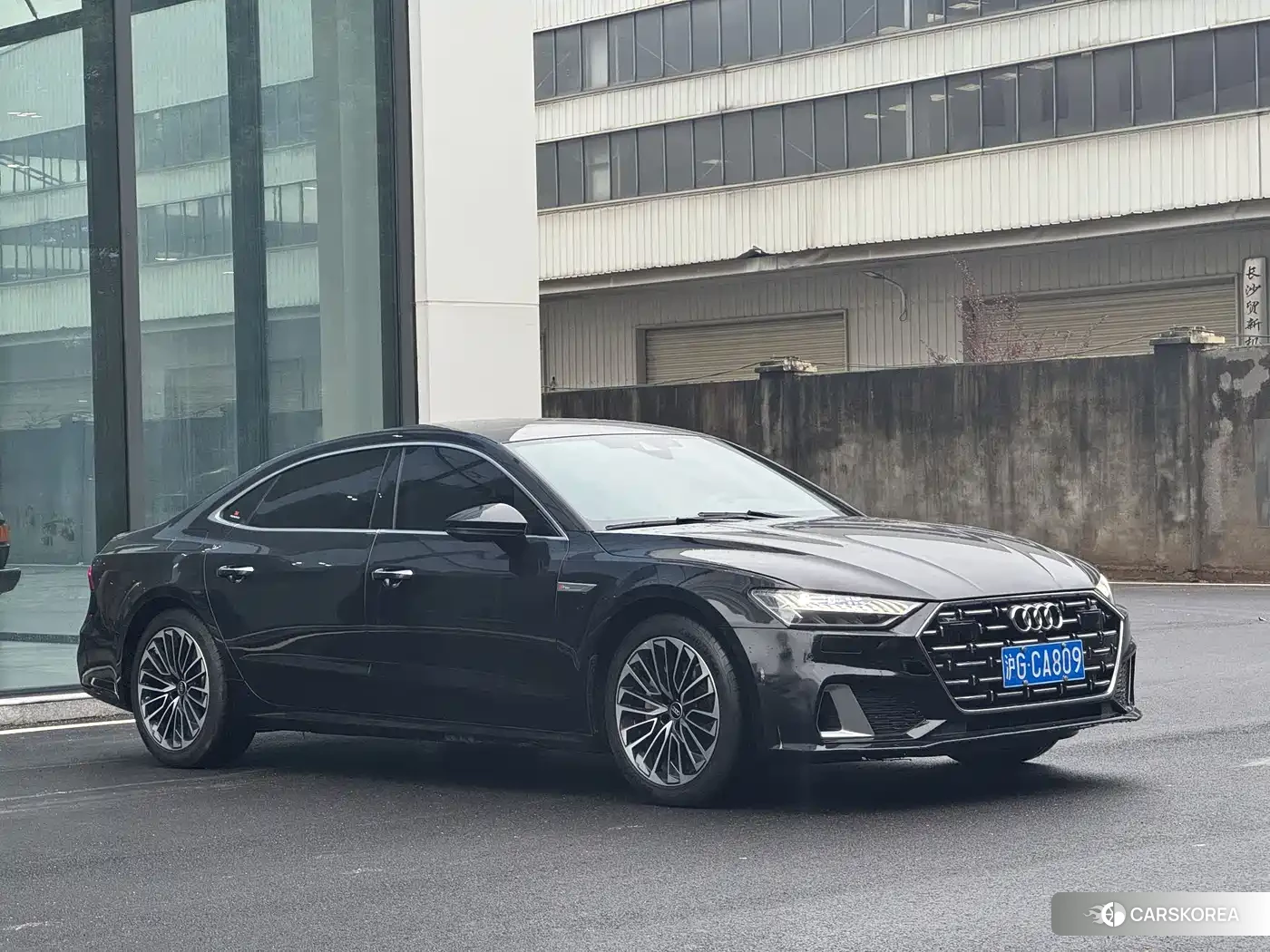 Audi A7L id 4548184 из Китая 10