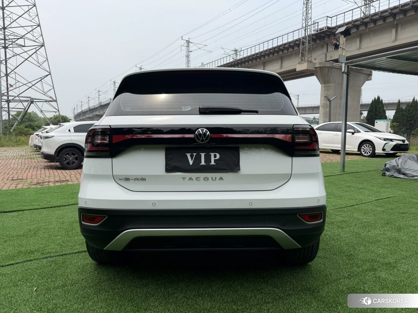 Volkswagen Exploring the shadow id 4461492 из Китая 12