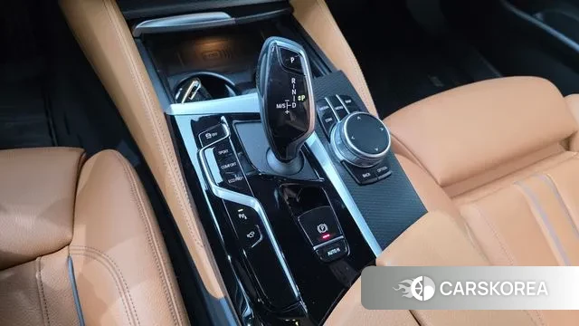 BMW 5 Series (G30) id 3153996 из Кореи 19