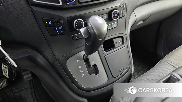 Hyundai The New Grand Starex id 4895348 из Кореи 19