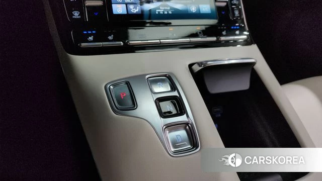 Hyundai The New Grandeur IG Hybrid id 4433857 из Кореи 34