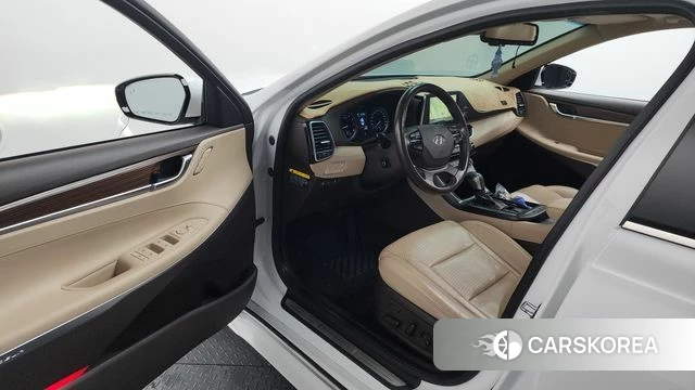 Hyundai Grandeur IG id 4311043 из Кореи 32