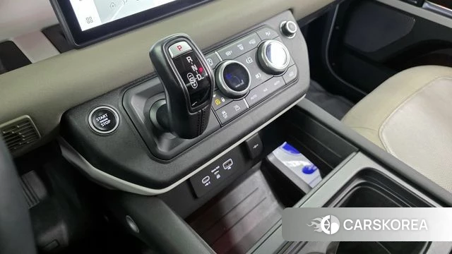 Land Rover Defender (L663) id 3916440 из Кореи 19