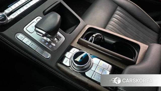 Genesis G90 id 3833587 из Кореи 19