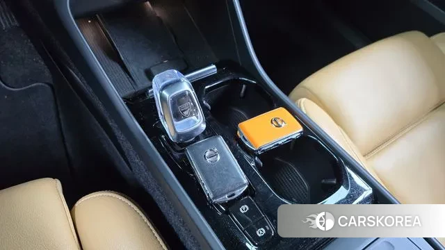 Volvo XC40 id 3238116 из Кореи 19