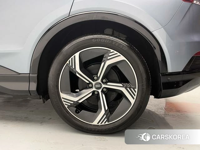 Audi Q4 e-tron id 4216849 из Китая 19