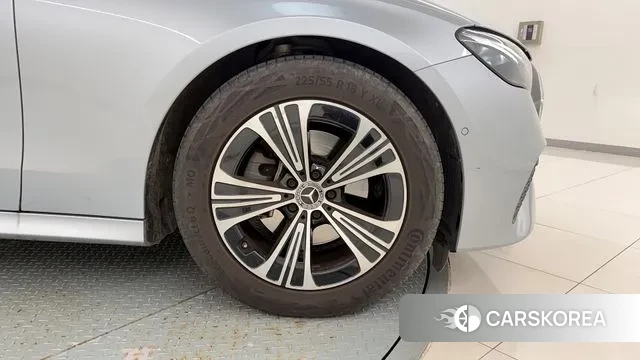 Mercedes-Benz E-Class W214 id 3523208 из Кореи 19