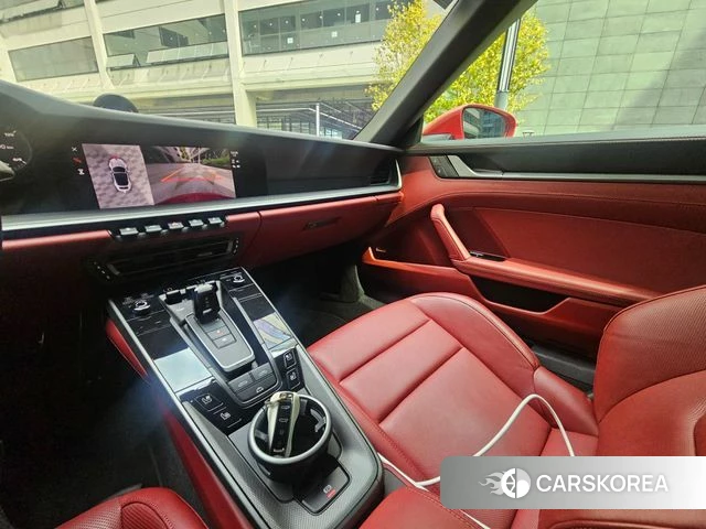 Porsche 911(992) id 4523866 из Кореи 19