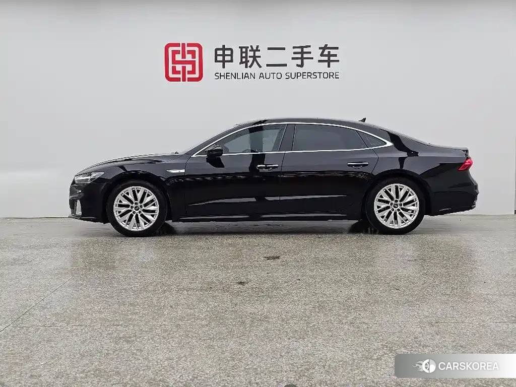 Audi A7L id 4686040 из Китая 9