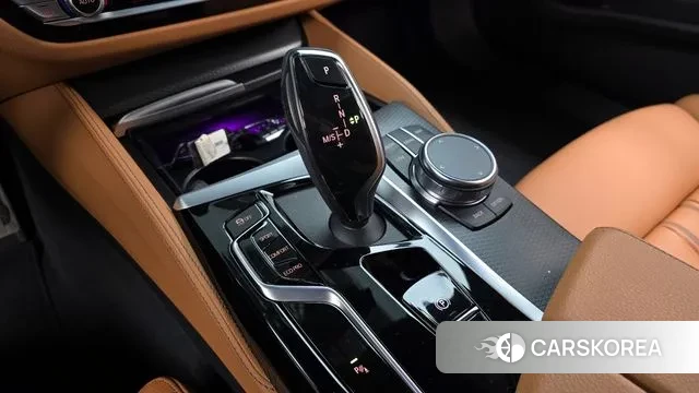 BMW 5 Series (G30) id 3560868 из Кореи 19