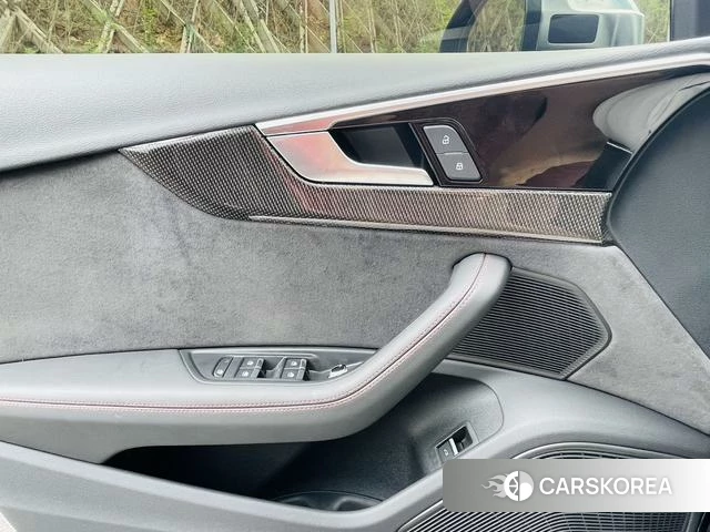 Audi S4 id 4260084 из Китая 14
