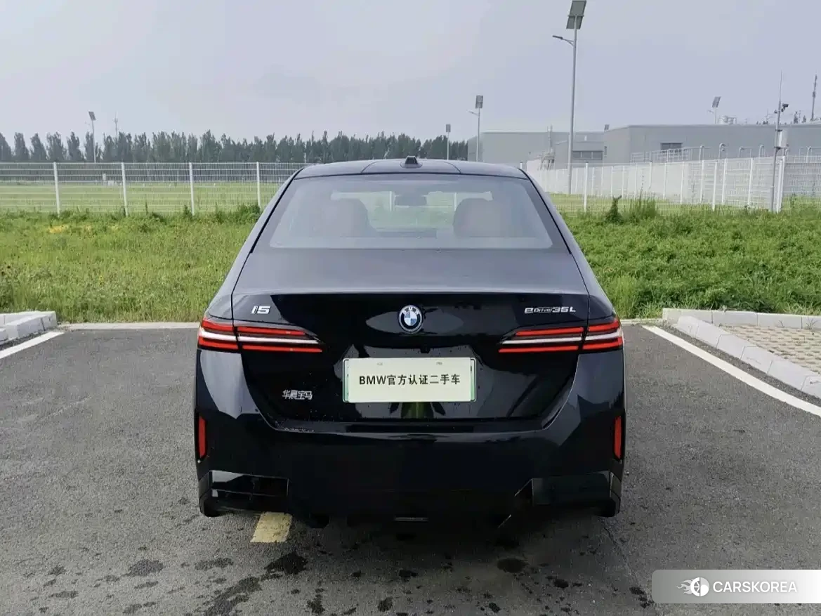 BMW i5 id 4649335 из Китая 13