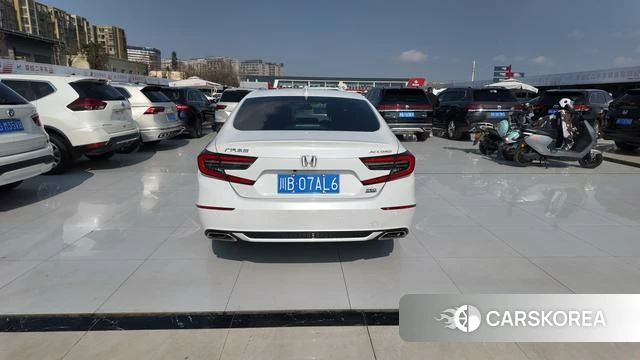 Honda Accord id 4278918 из Китая 14