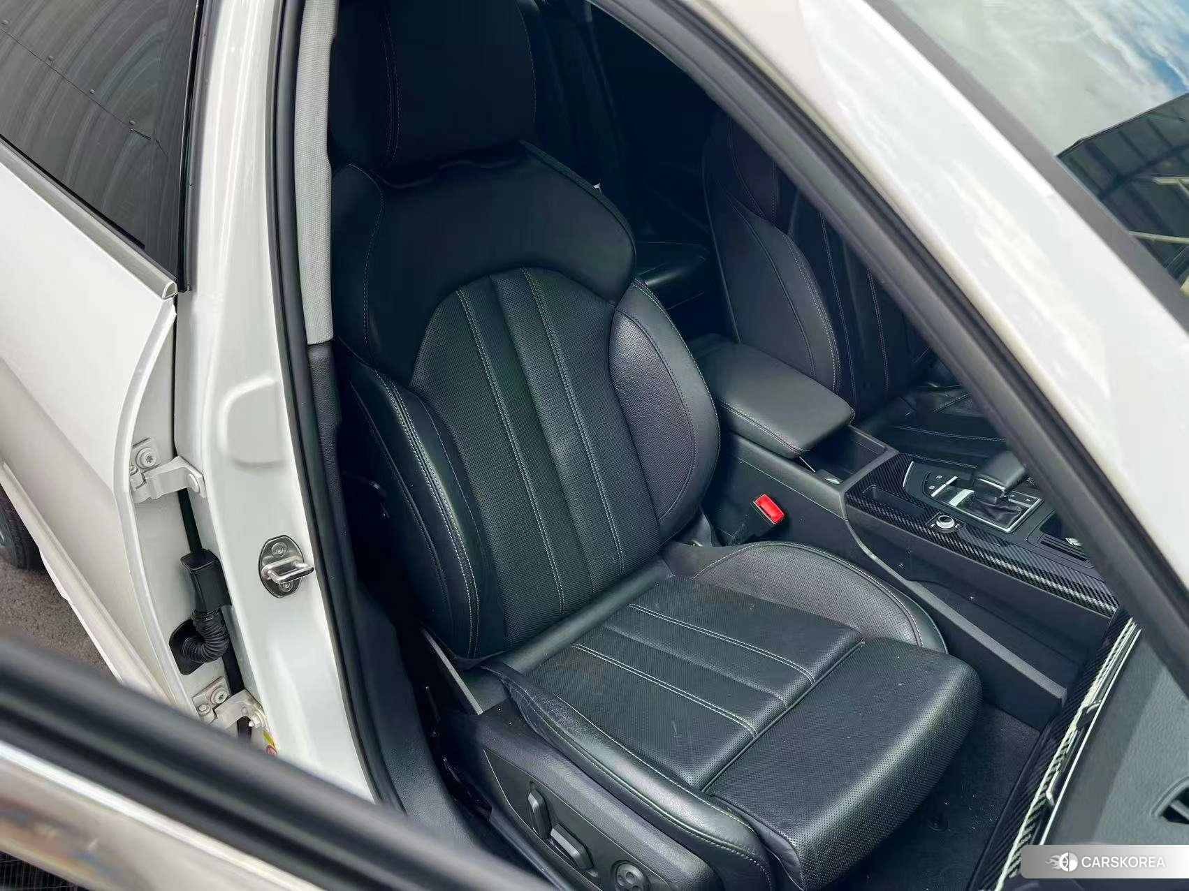Audi A4L id 4487318 из Китая 20