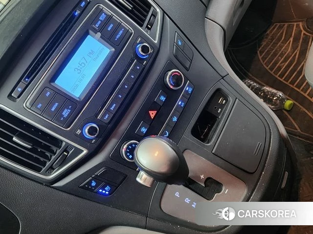 Hyundai The New Grand Starex id 4937036 из Кореи 13