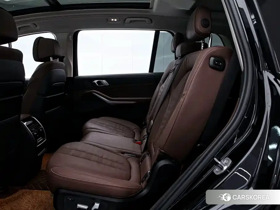 BMW X7 id 4553988 из Китая 16