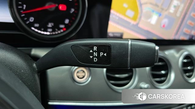 Mercedes-Benz E-Class W213 id 3912020 из Кореи 19