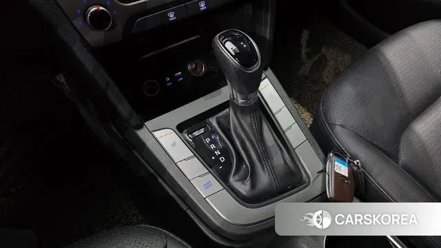 Hyundai Avante AD id 3009314 из Кореи 19