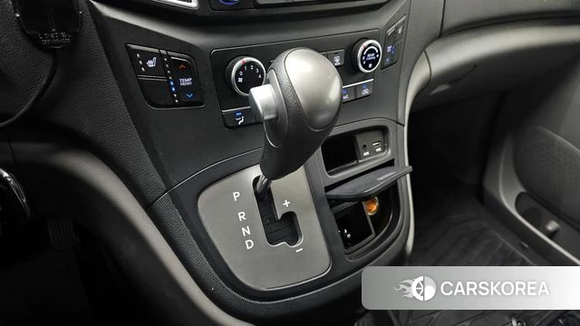 Hyundai The New Grand Starex id 3955835 из Кореи 19