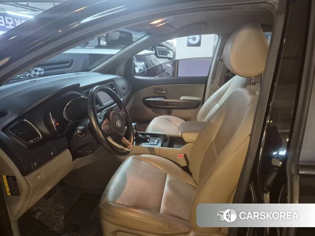 Kia All New Carnival id 3912086 из Кореи 19