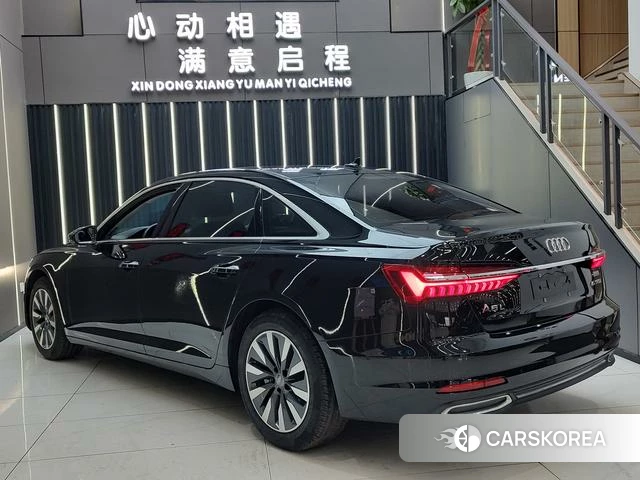 Audi A6L id 4255900 из Китая 9