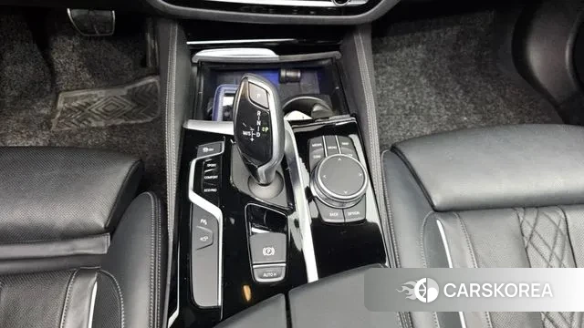 BMW 5 Series (G30) id 3504683 из Кореи 19