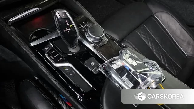 BMW 5 Series (G30) id 3723833 из Кореи 19