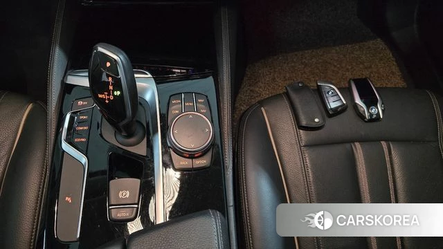 BMW 5 Series (G30) id 3845690 из Кореи 19