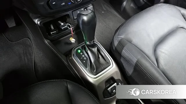 Jeep Renegade id 3640237 из Кореи 19