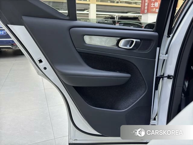 Volvo XC40 id 4219941 из Китая 13
