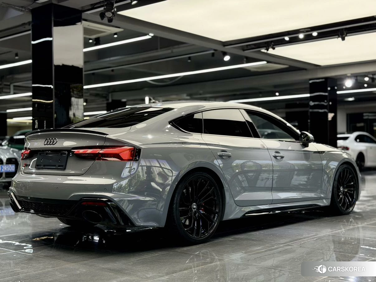 Audi RS 5 id 4440913 из Китая 13