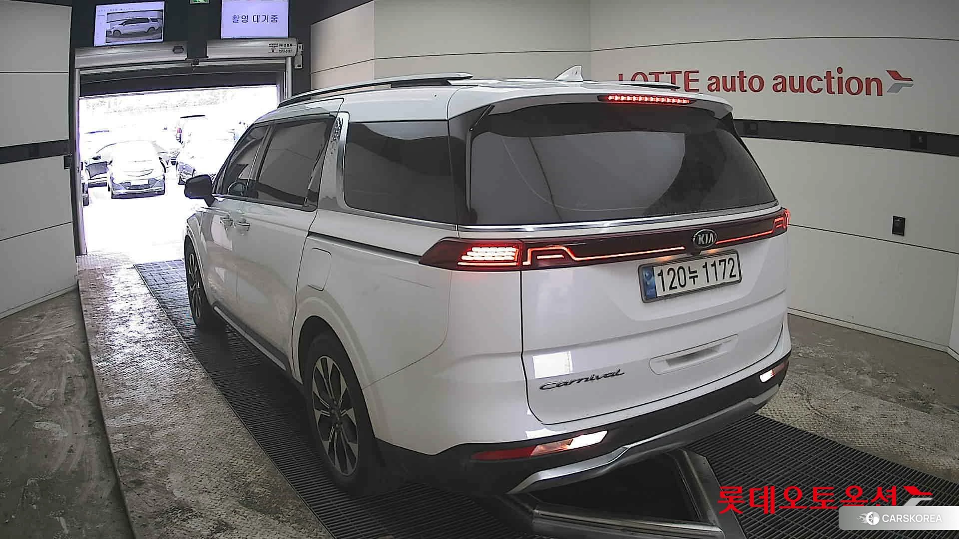 Kia Carnival id 3888386 из Кореи 36